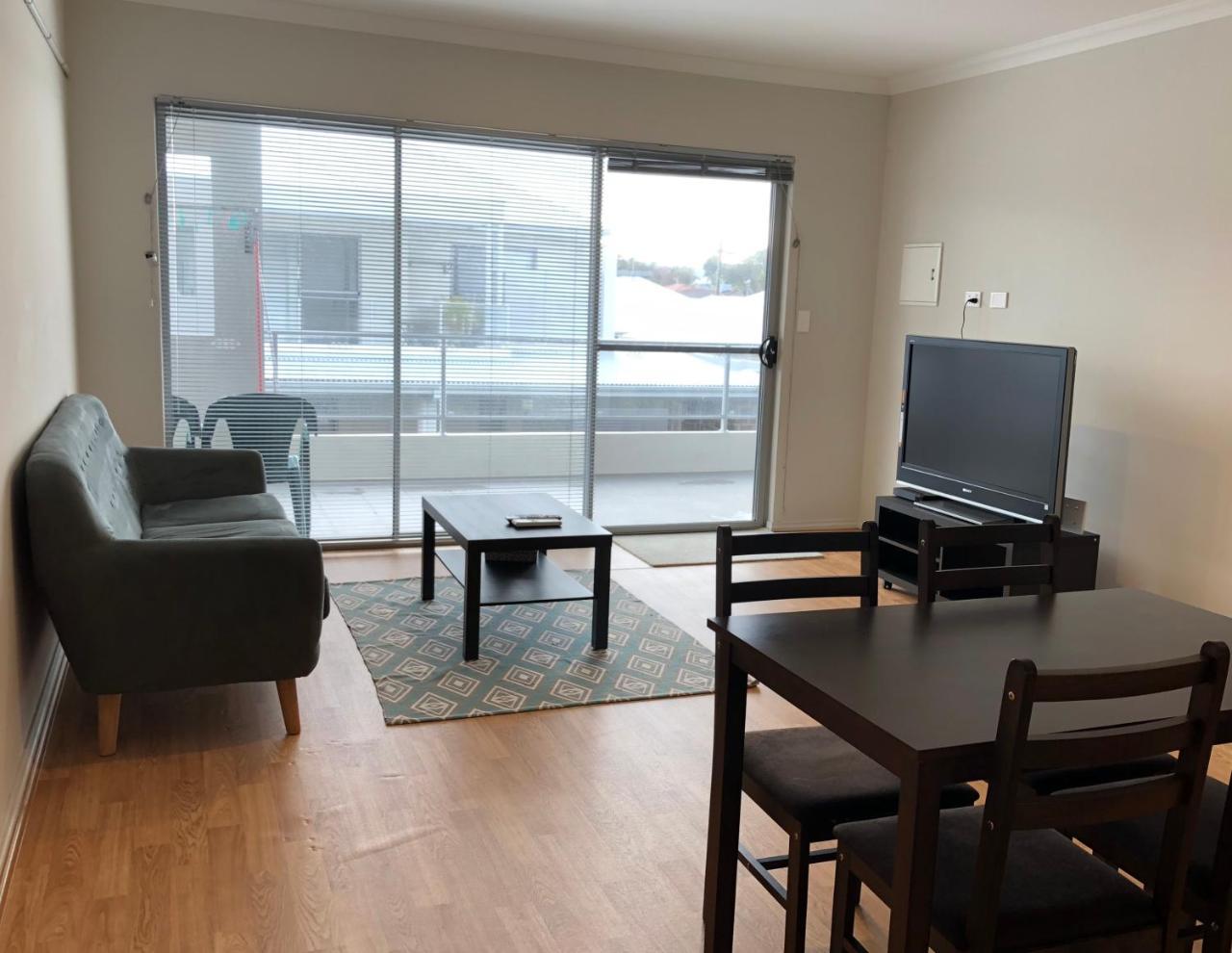 بيرث Apartment In Queens Park المظهر الخارجي الصورة